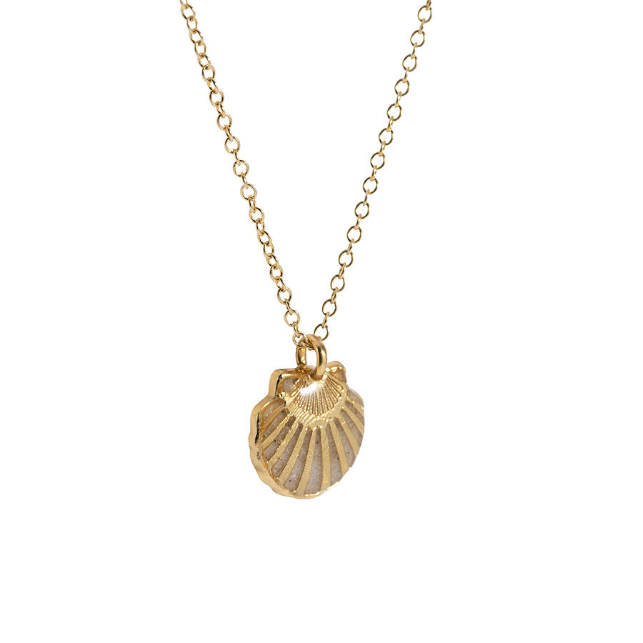 Scallop Shell Necklace - Gold